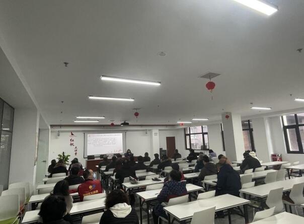 南京市三汊河社区党BB电子委结合基层实践工作开展党员教育培训(图1)