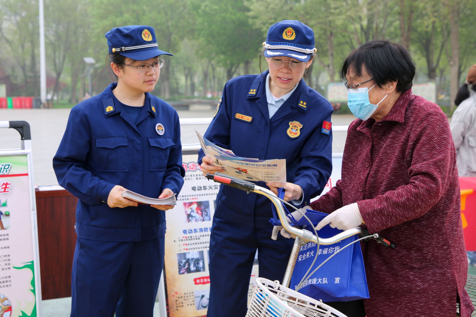 BB电子晋州市举行全民国家安全教育日普法宣传活动(图2)