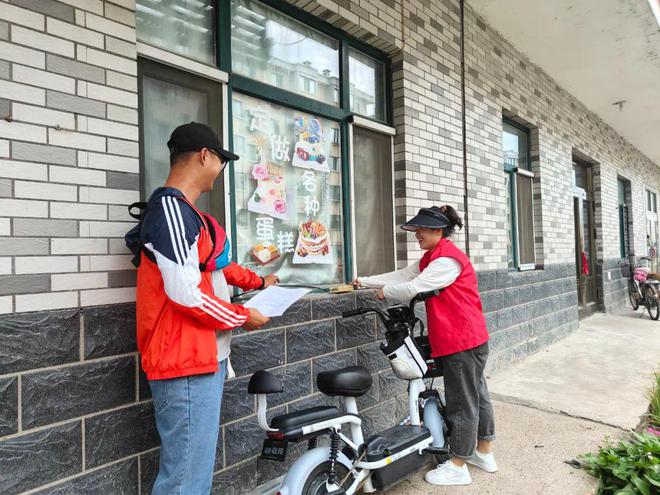 BB电子绥滨农场幼儿园开展“安全宣传咨询日”系列教育活动(图2)